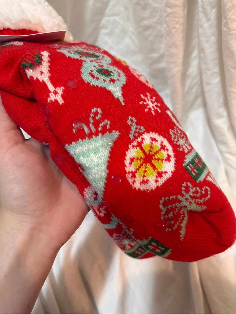 NWT Hallmark Festive Christmas Holiday Fuzzy Socks. One size